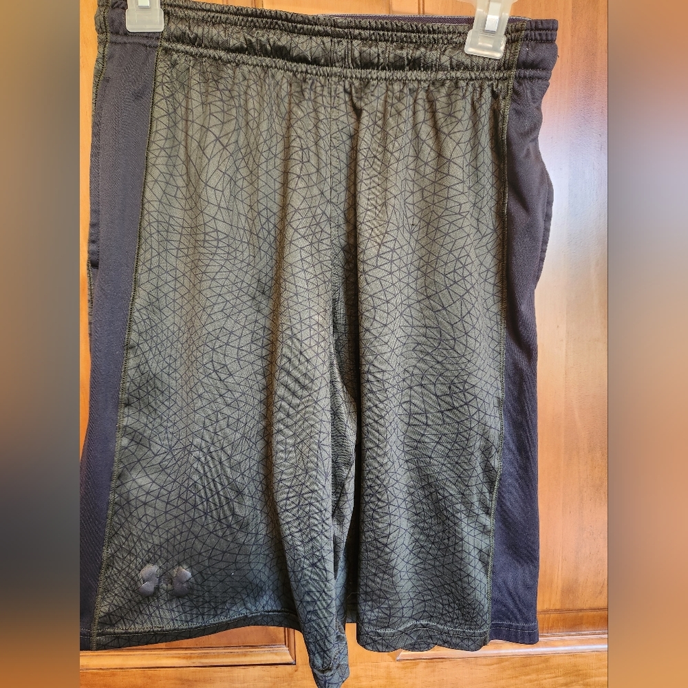 Under Armour Mens Hunter and Black Shorts. Size S. Gently worn. - Picture 1 of 4